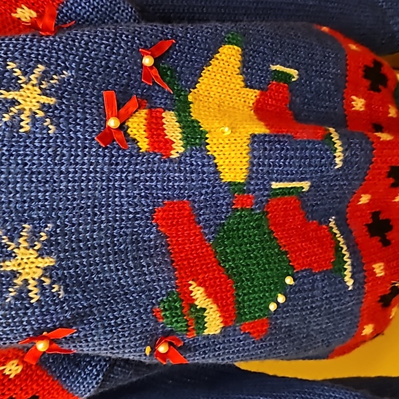 VINTAGE NUT CRACKER SWEATER 80S CHRISTMAS UGLY SWEATER ICE SKATERS 20 - Picture 5 of 11